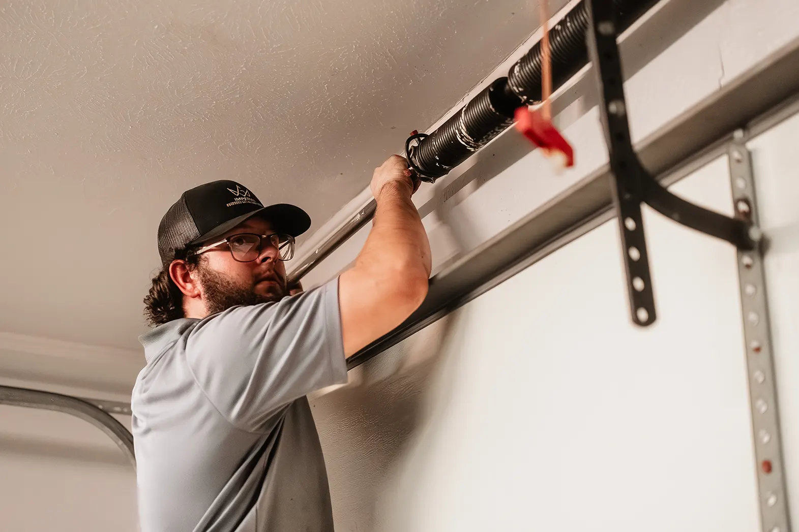 Imperial garage door expert technician